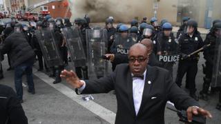 Illustration for article titled Photos: Baltimore in Chaos
